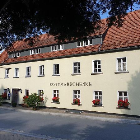 Kottmarschenke - Gaestezimmer Und Ferienwohnung Am Kottmar מראה חיצוני תמונה