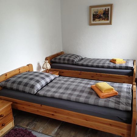 Kottmarschenke - Gaestezimmer Und Ferienwohnung Am Kottmar מראה חיצוני תמונה